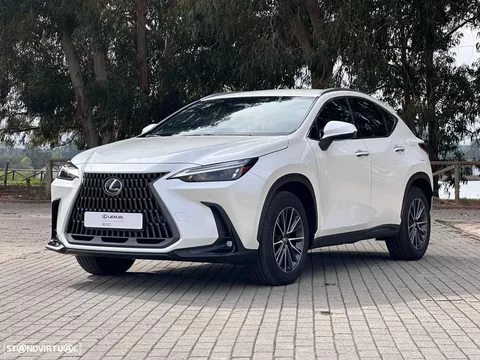 Lexus NX 450h+