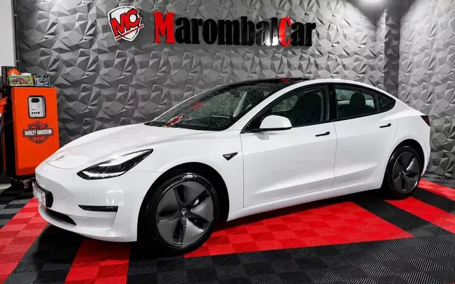Tesla Model 3 Standard RWD