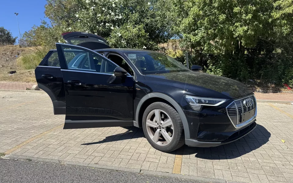 Audi e-tron 50 quattro