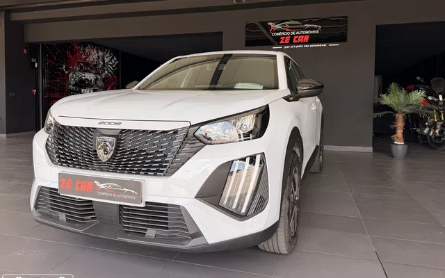 Peugeot 2008 Hybrid 145 e-DSC Style