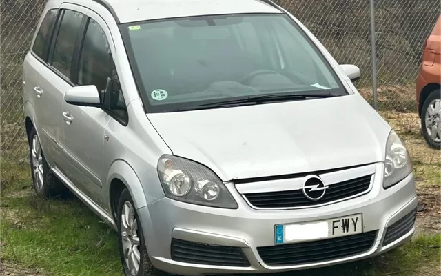 OPEL Zafira Zafira 1.9CDTi Enjoy 120 - 3590€ en Camarena