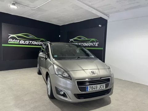 PEUGEOT 5008 5008 1.6 BlueHDi Style 7 pl. 120