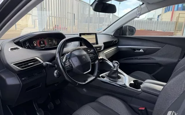 PEUGEOT 3008 SUV 3008 1.6BlueHDi Allure S&S 120