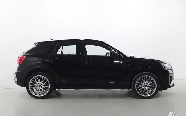 AUDI Q2 Q2 35 TDI Adrenalin S tronic 110kW
