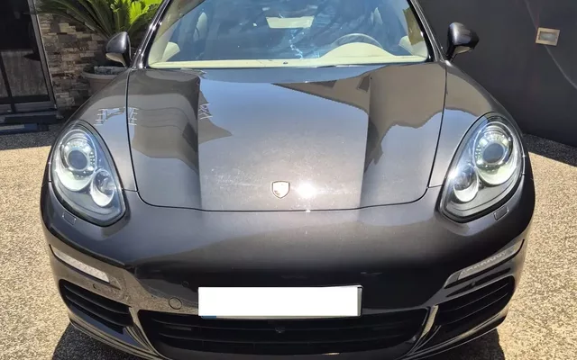 Porsche Panamera S E-Hybrid