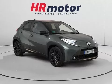 TOYOTA Aygo X Cross 1.0 VVT-I Undercover CVT 53 kW (72 CV)