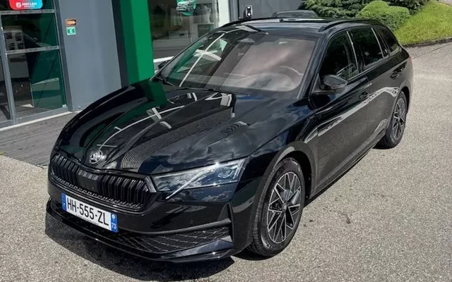 SKODA OCTAVIA Combi 1.5 TSI Hybrid 150 ch ACT DSG7 Sportline
