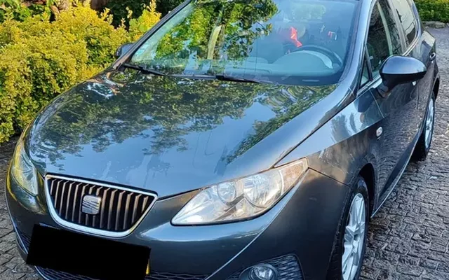 SEAT Ibiza 2009 1.9 TDi Stylance DPF