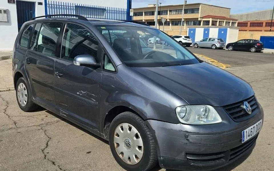 VOLKSWAGEN Touran Touran 1.9TDI Conceptline