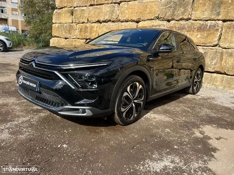 Citroën C5 X 1.6 Hybrid Shine e-EAT8