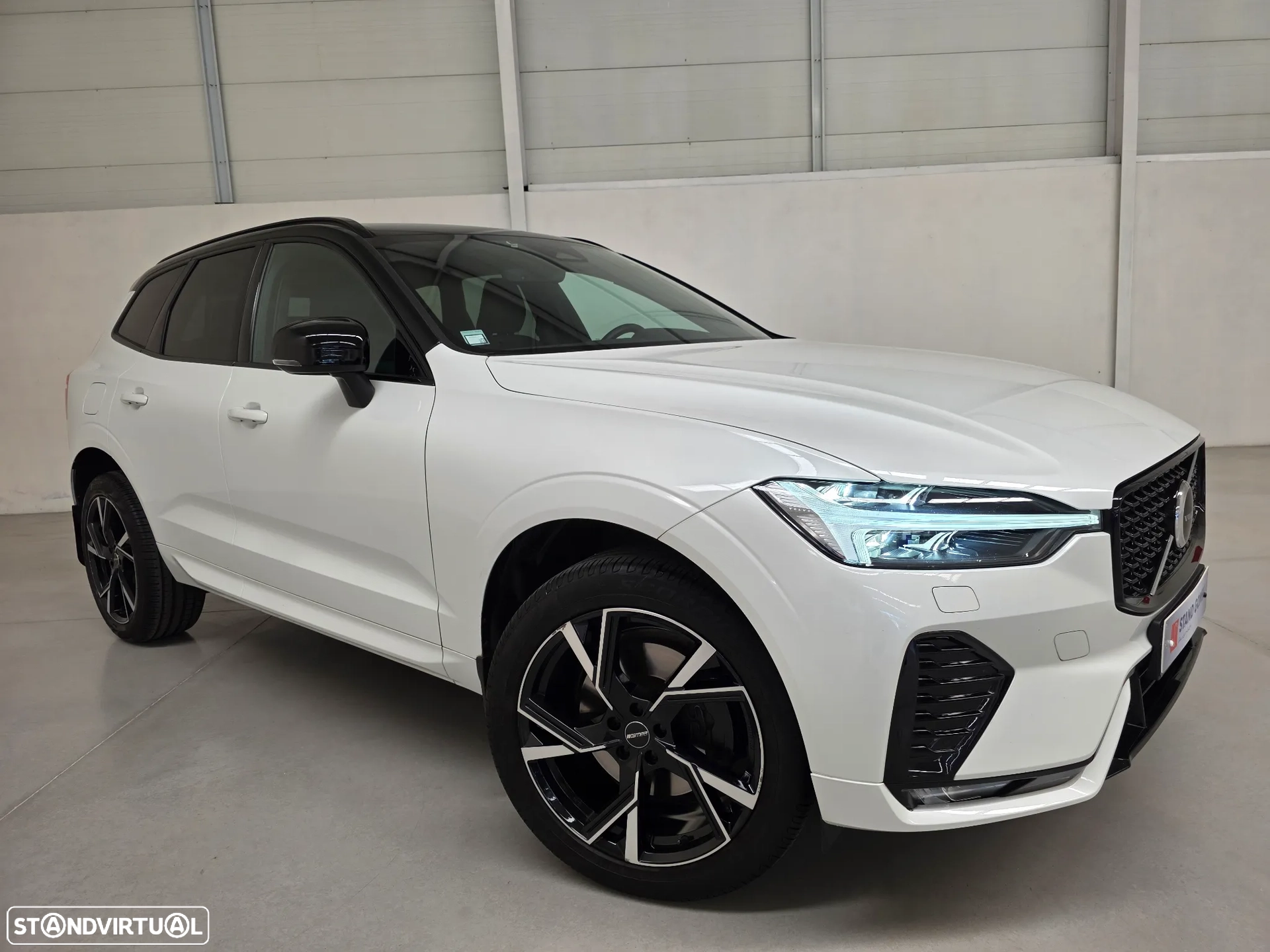 Volvo XC 60 2.0 B5 R-Design AWD