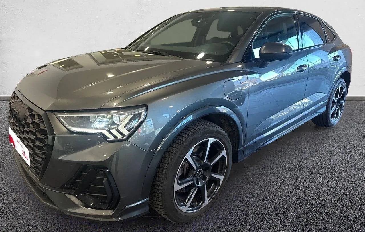 AUDI Q3 Sportback 45 TFSIe 245 ch S tronic 6 S line