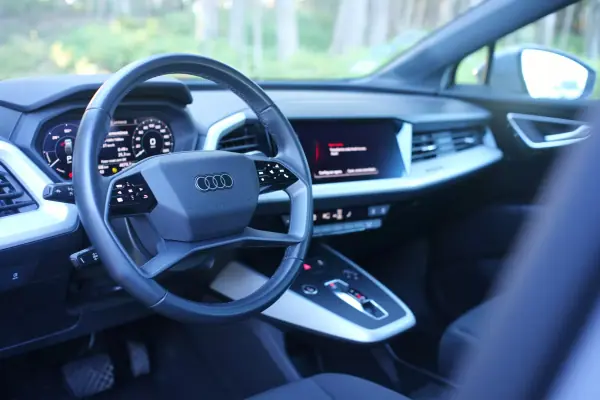 Audi Q4 e-tron 2022 35 55 kWH