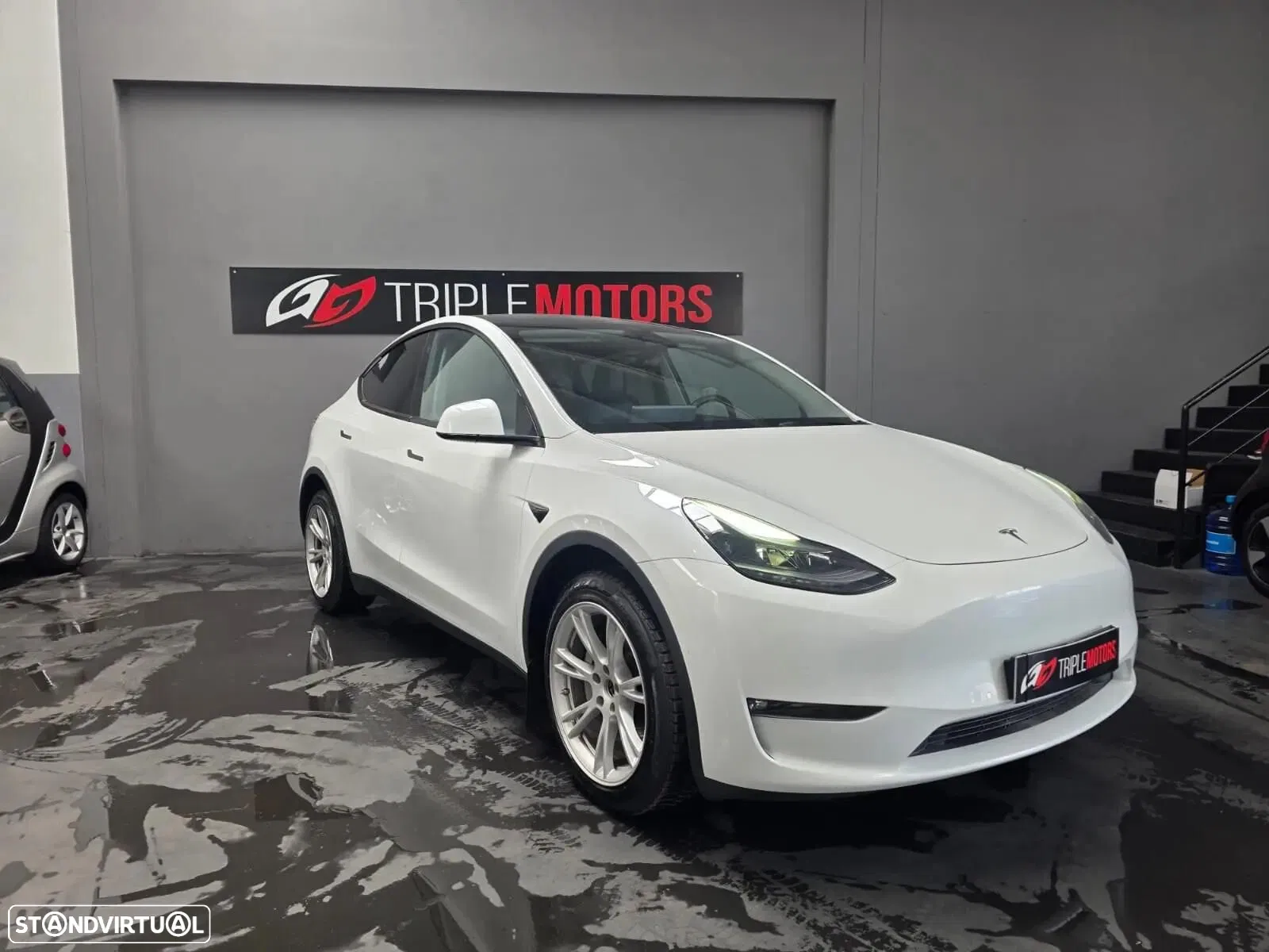 Tesla Model Y Long Range Dual Motor AWD