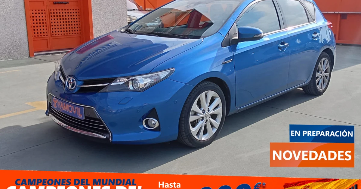 Toyota Auris Hybrid Active 100 kW (136 CV)