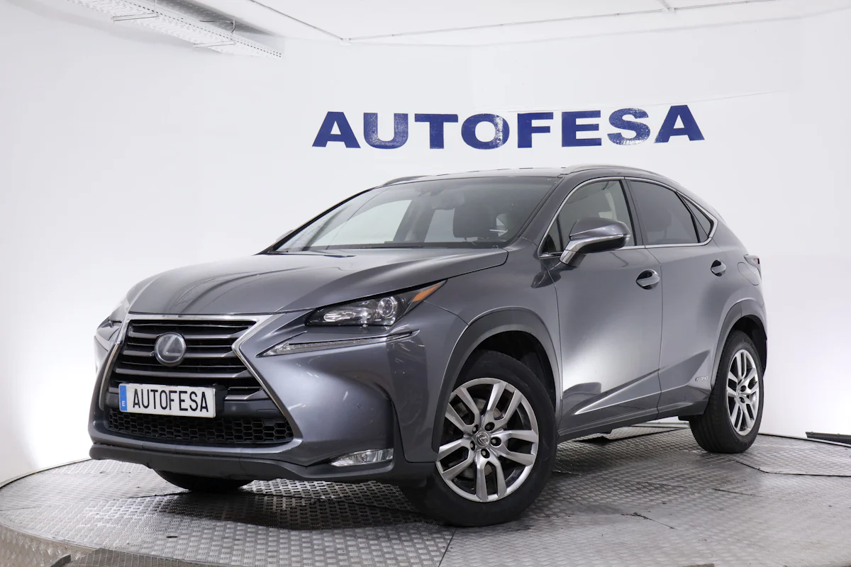 Lexus Nx 300h 2.5L HYBRID EXECUTIVE 4WD AUTO 197CV 5P # CUERO,NAVY,FAROS LED