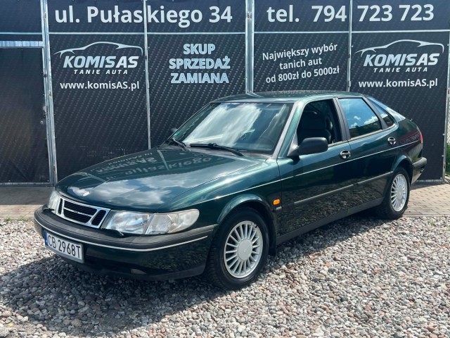 Saab 900