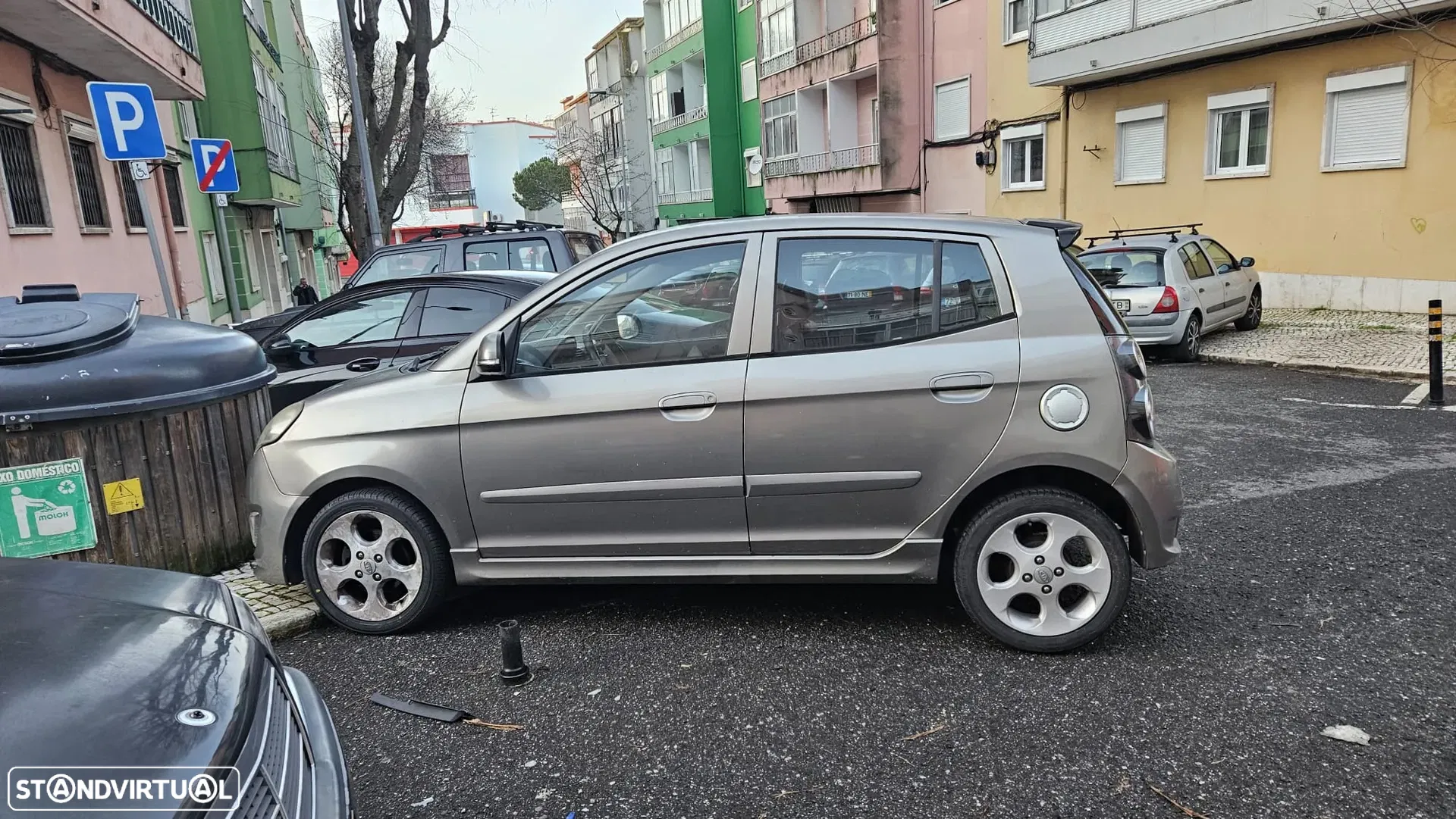 Kia Picanto 1.1L EX Sport