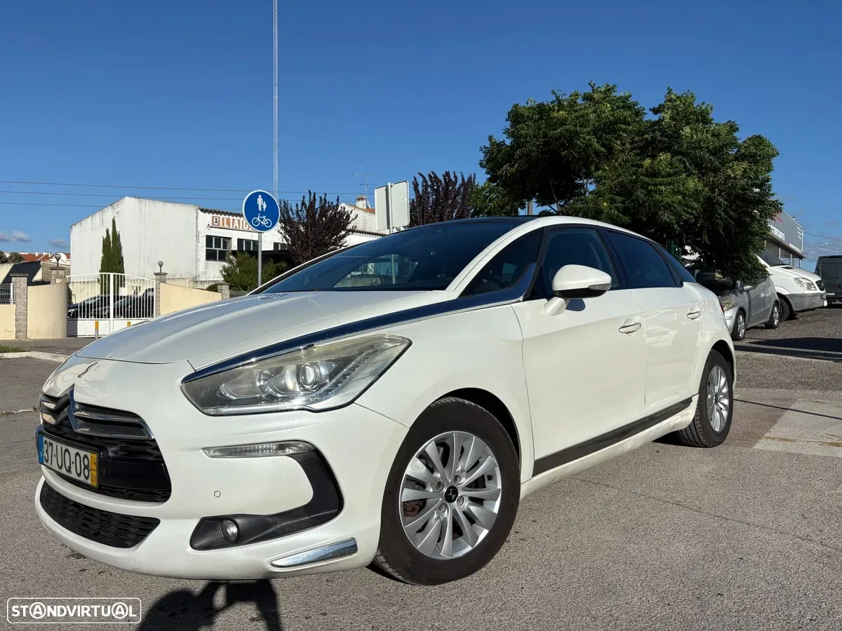 Citroën DS5 e-HDi 110 EGS6 SoChic