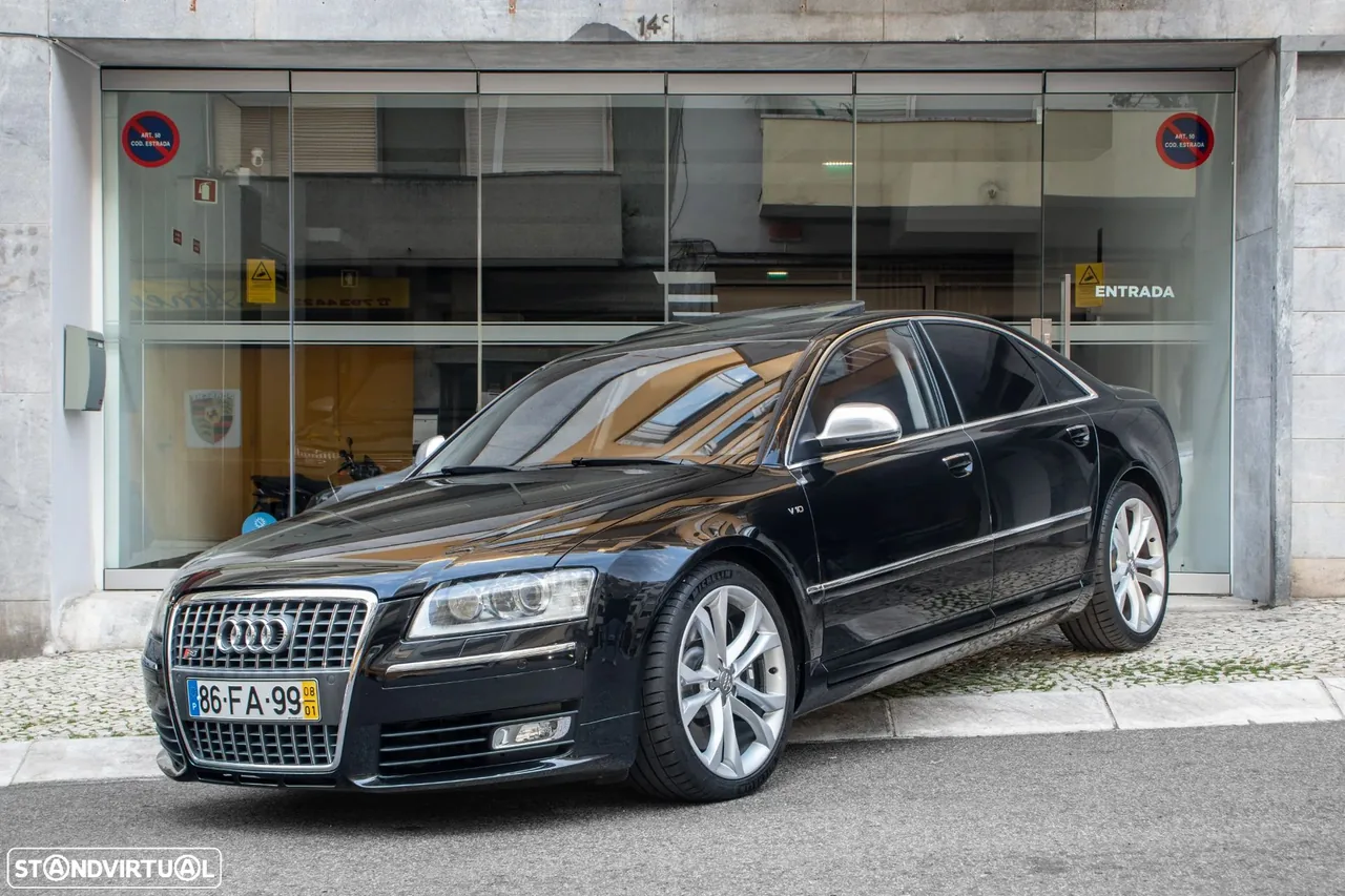 Audi S8 5.2 FSi V10 quattro