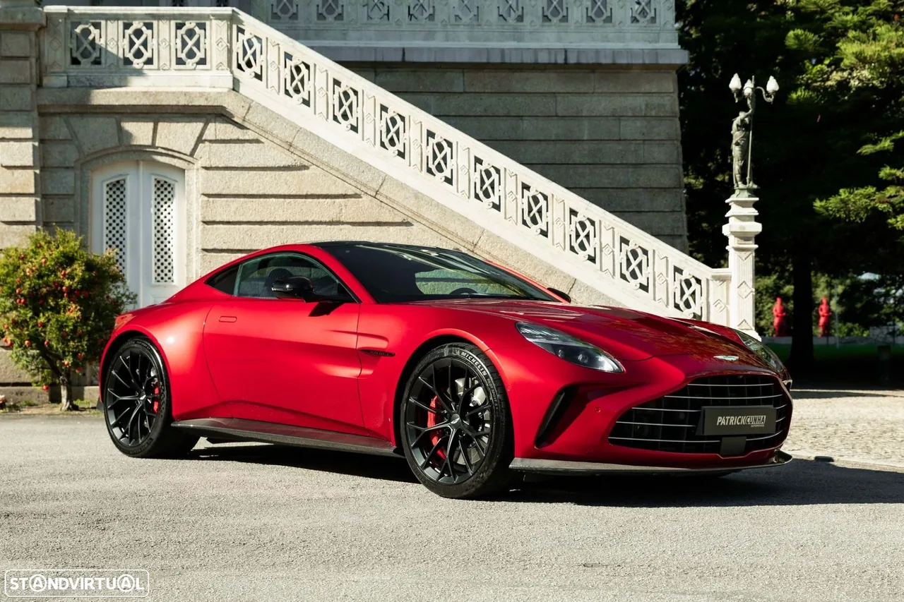 Aston Martin Vantage Coupe V8