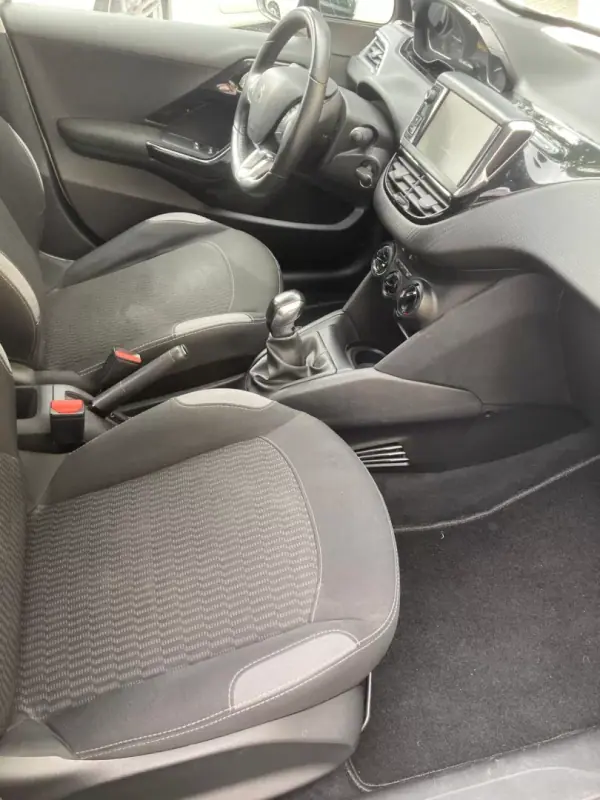 Peugeot 208 2016 PureTech 82 Style