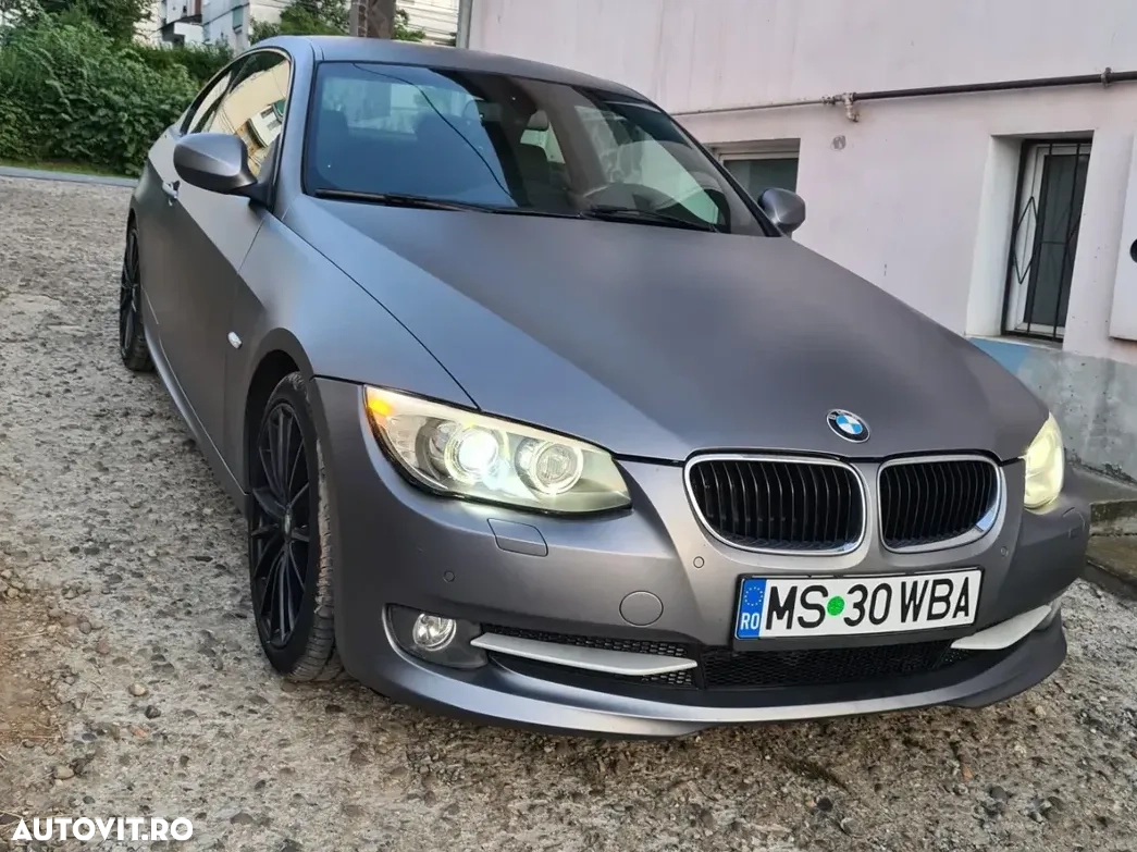 BMW Seria 3 320d xDrive Aut. Edition Exclusive 2010