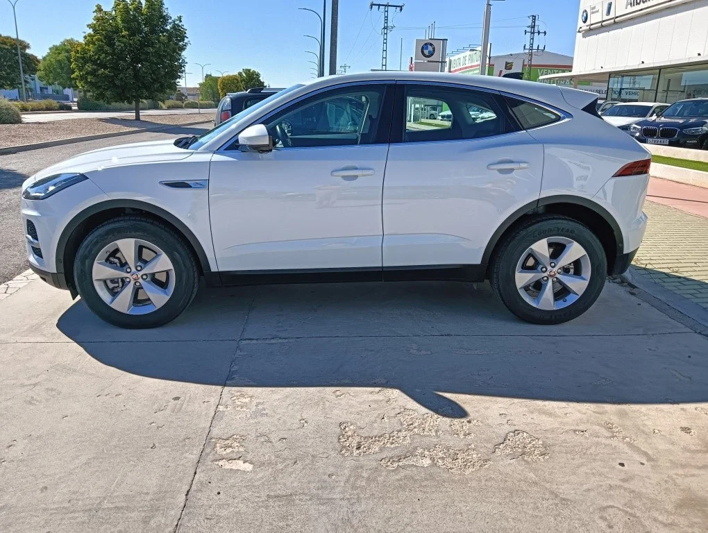 JAGUAR E-Pace E-Pace 2.0D I4 R-Dynamic Black AWD Aut. 163