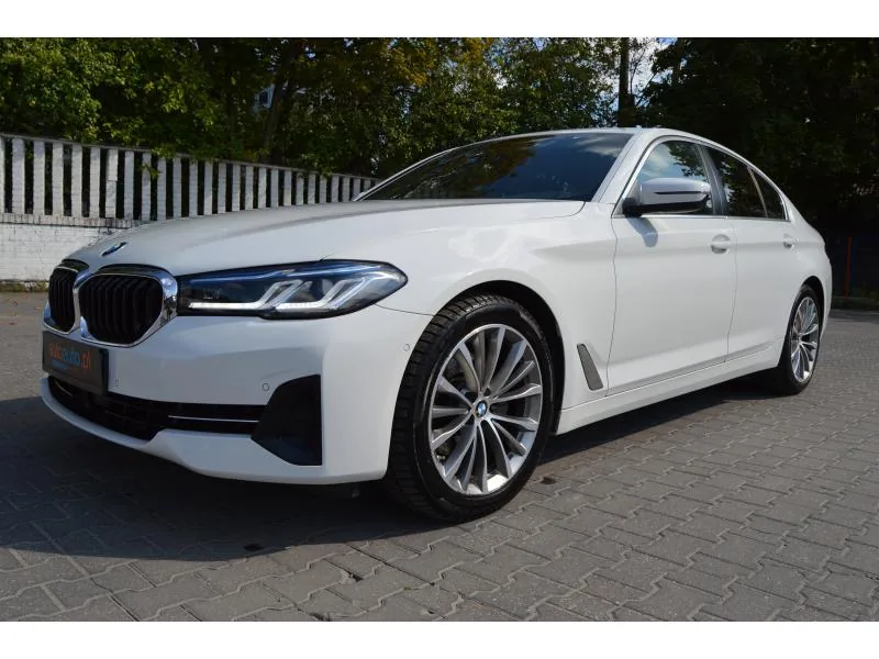 BMW SERIA 5 2022