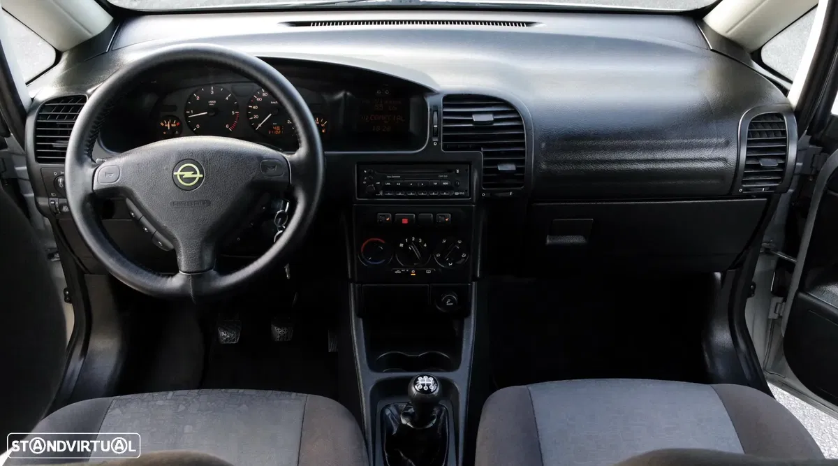 Opel Zafira 2.0 DTi Elegance