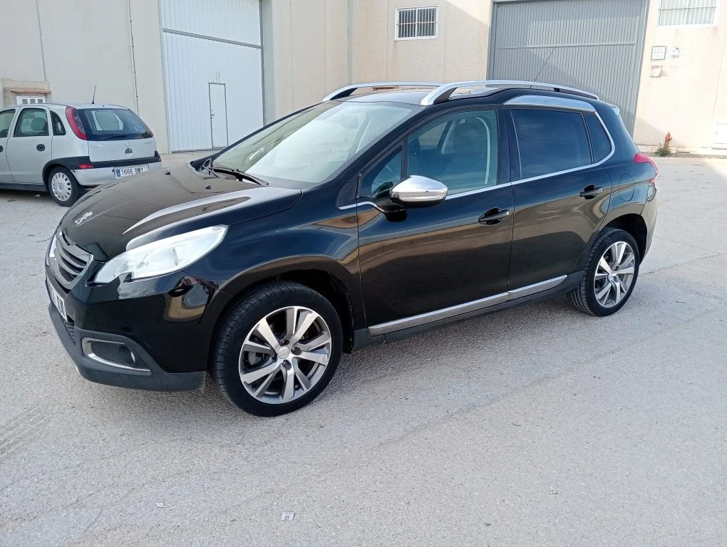 PEUGEOT 2008 PEUGEOT 2008 Familiar Manual de 5 Puertas