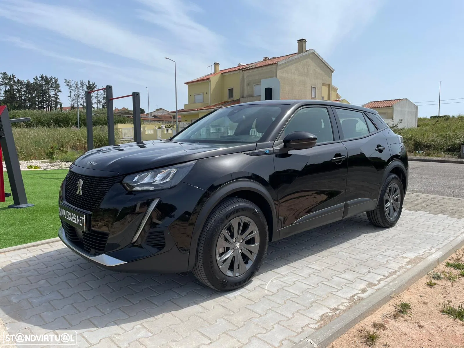 Peugeot e-2008