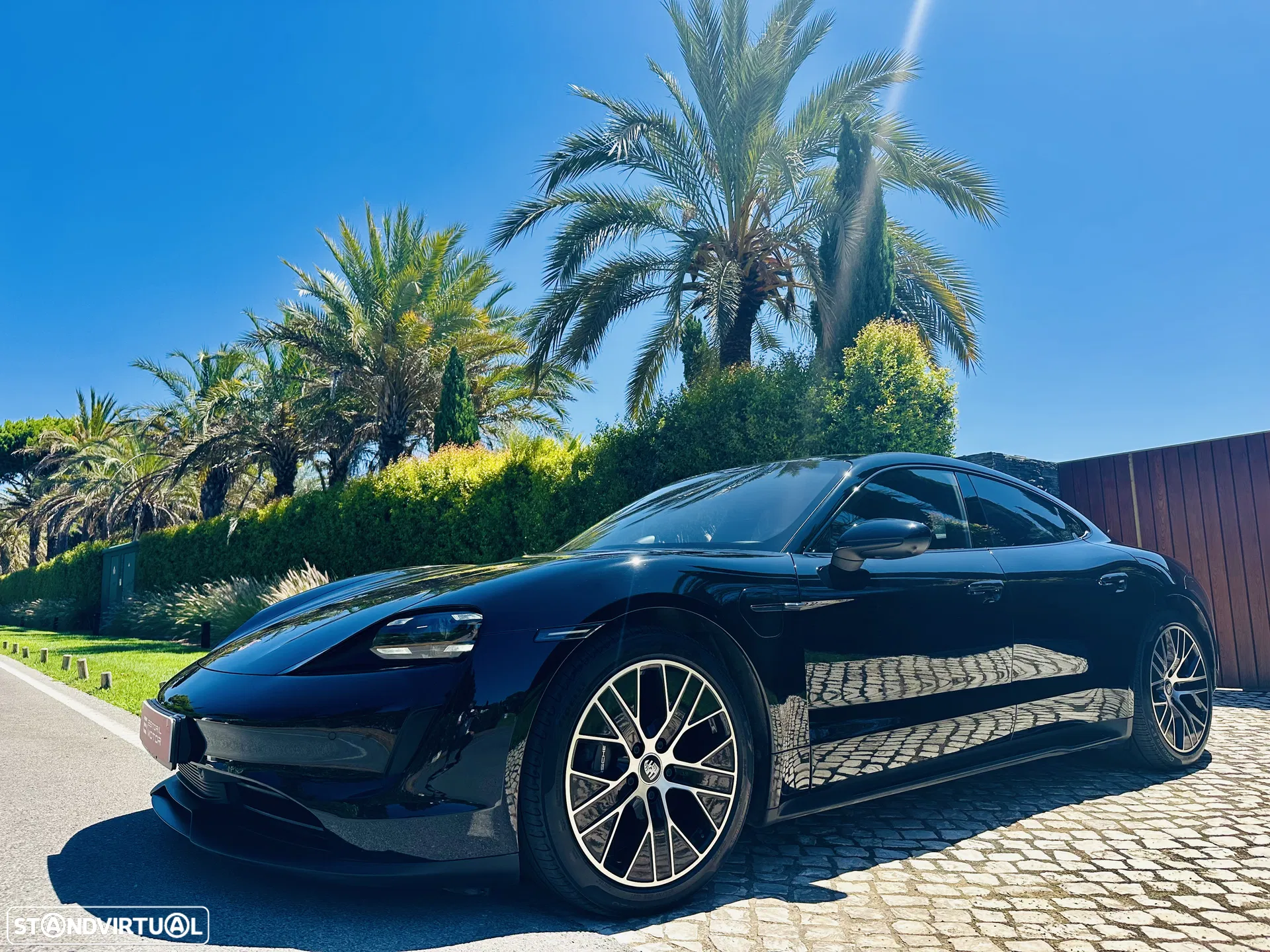 Porsche Taycan Standard