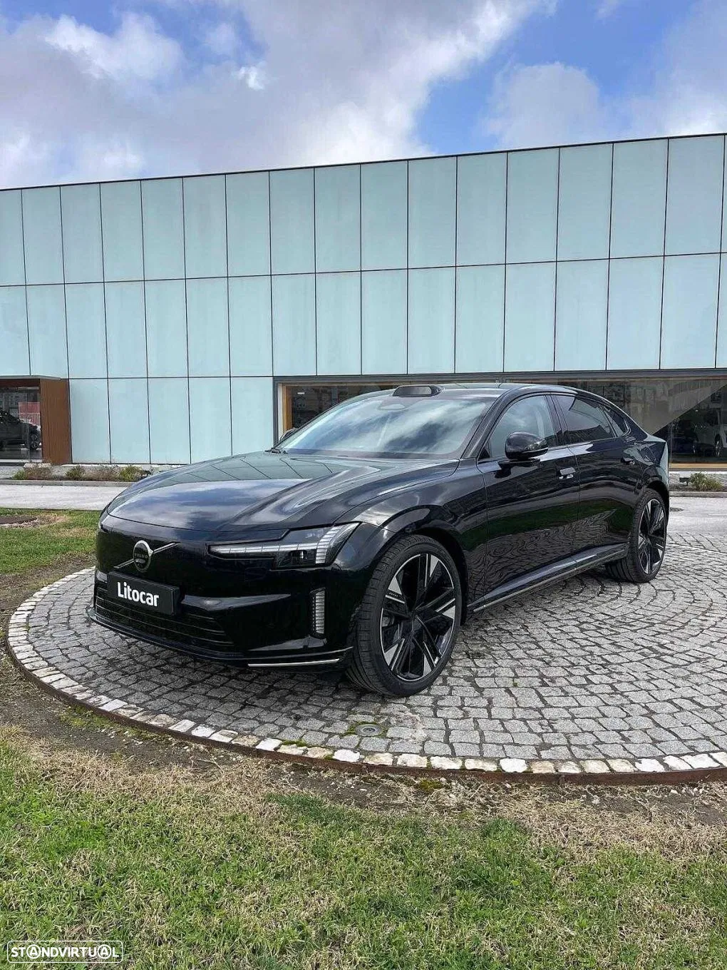 Volvo ES90