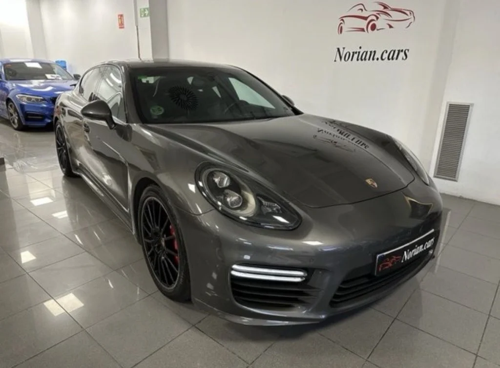 PORSCHE Panamera Panamera GTS PDK