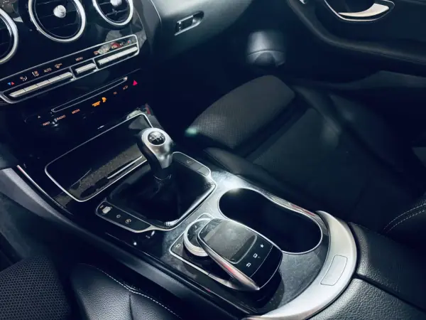 Mercedes-Benz C 200 2015 D Avantgarde
