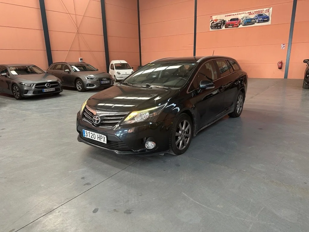 TOYOTA Avensis Avensis CS 150D Advance
