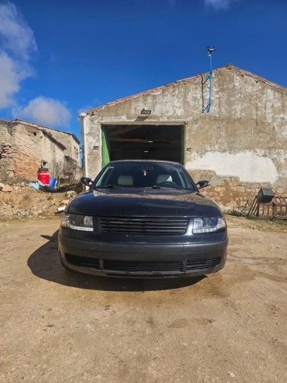 VOLKSWAGEN Passat Passat 1.9TDI Comfortline 110