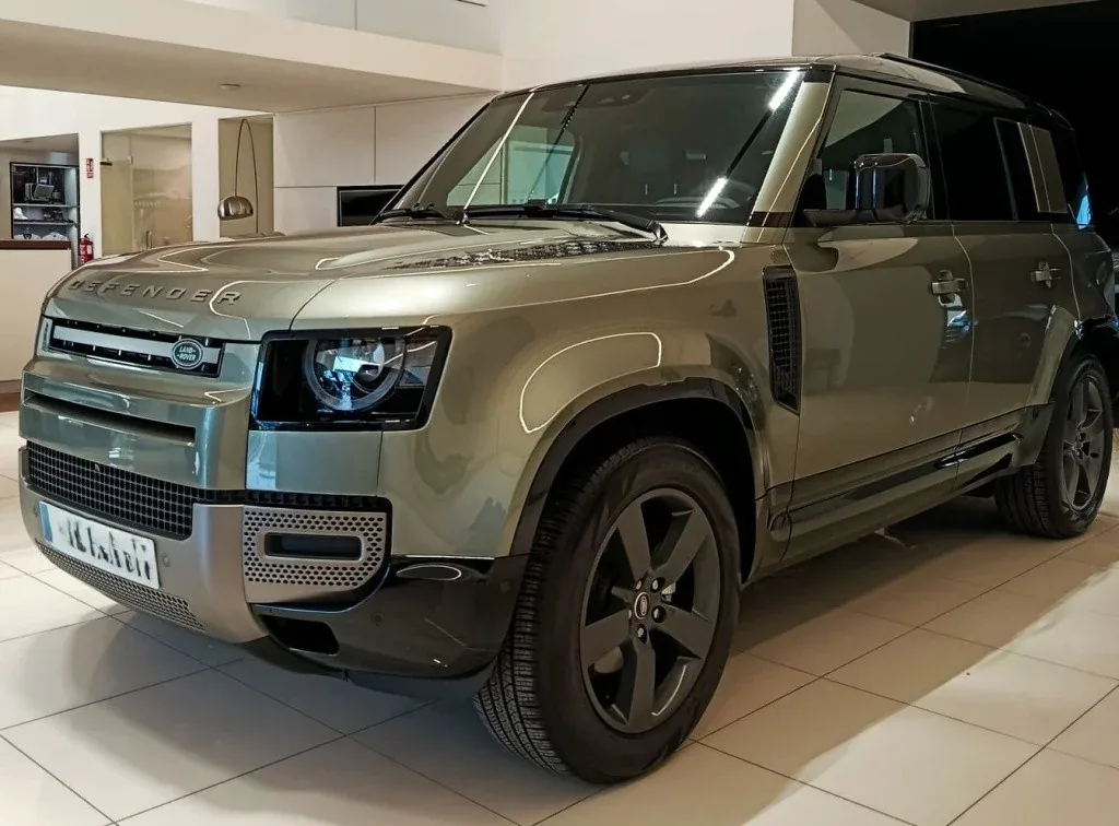 LAND-ROVER Defender Defender 110 3.0D l6 MHEV X-Dynamic SE AWD Aut. 250