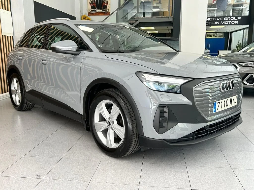 AUDI Q4 e-tron 35 Business Advanced