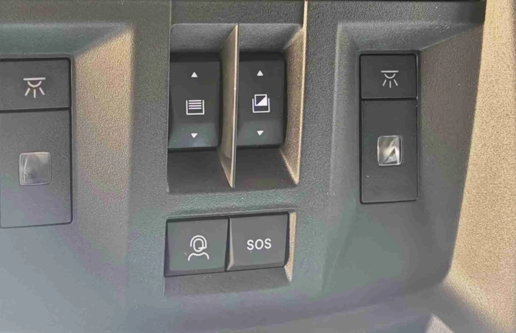 PEUGEOT - 5008 - e-5008 73 kWh GT
