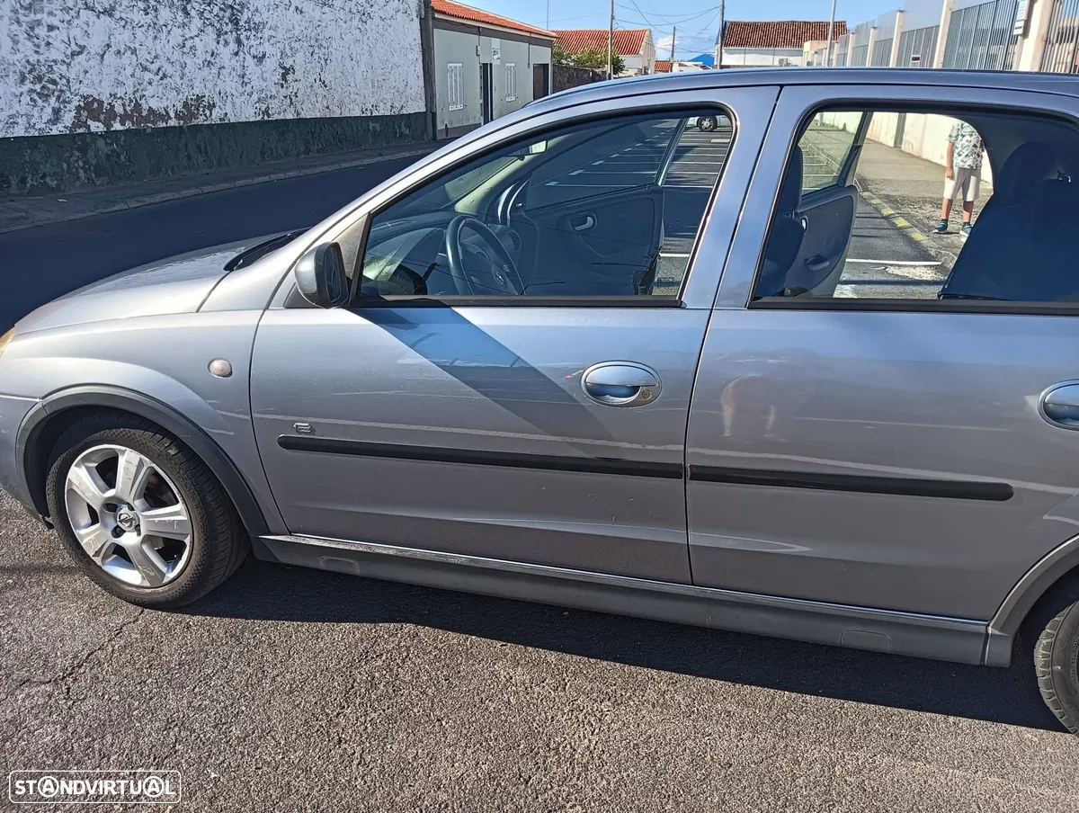 Opel Corsa 1.2 16V Enjoy