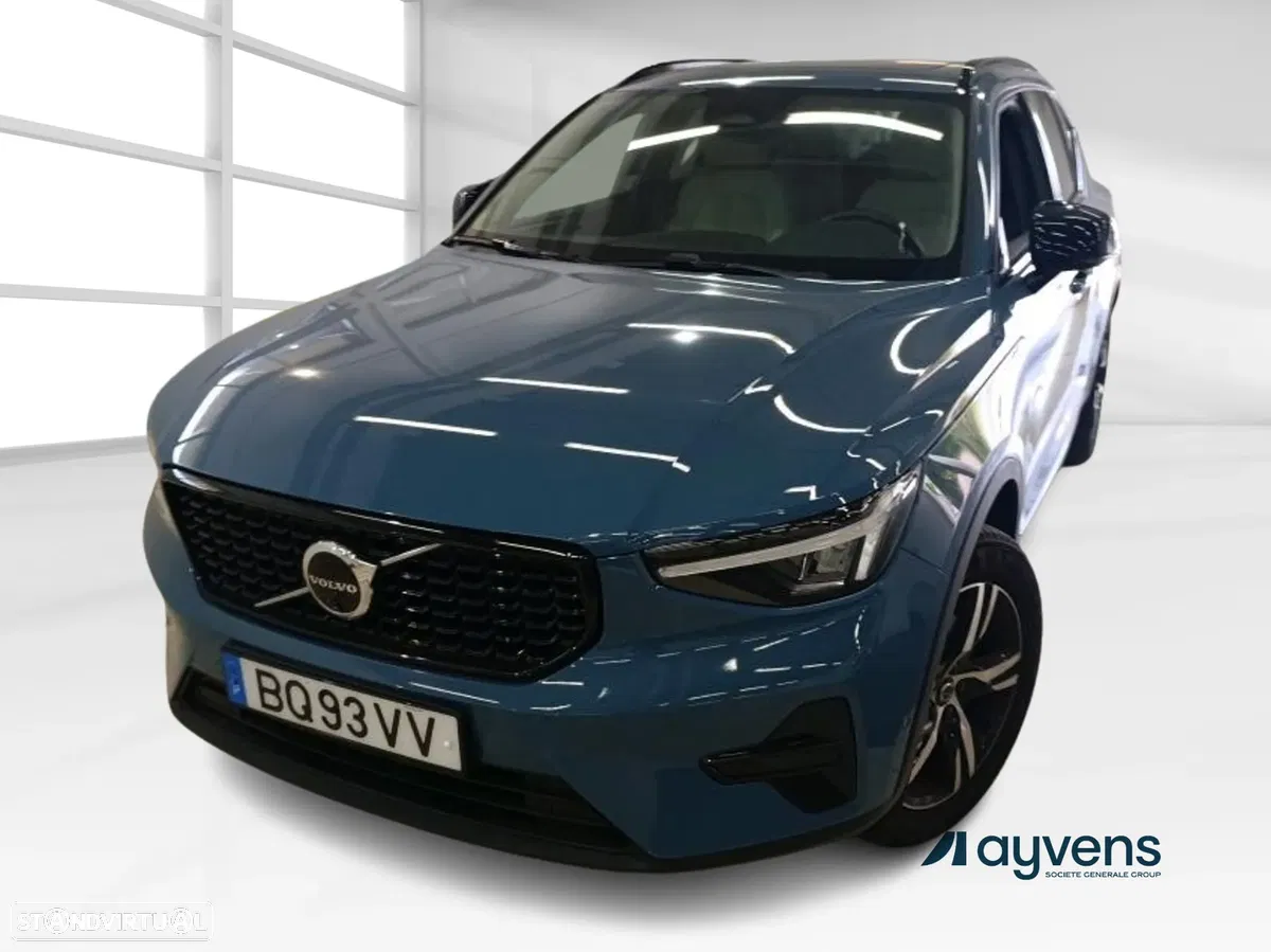Volvo XC 40 2.0 B3 Plus Dark