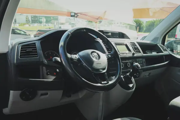 Volkswagen Transporter 2019 2.0 TDI LONGA 9 LUG