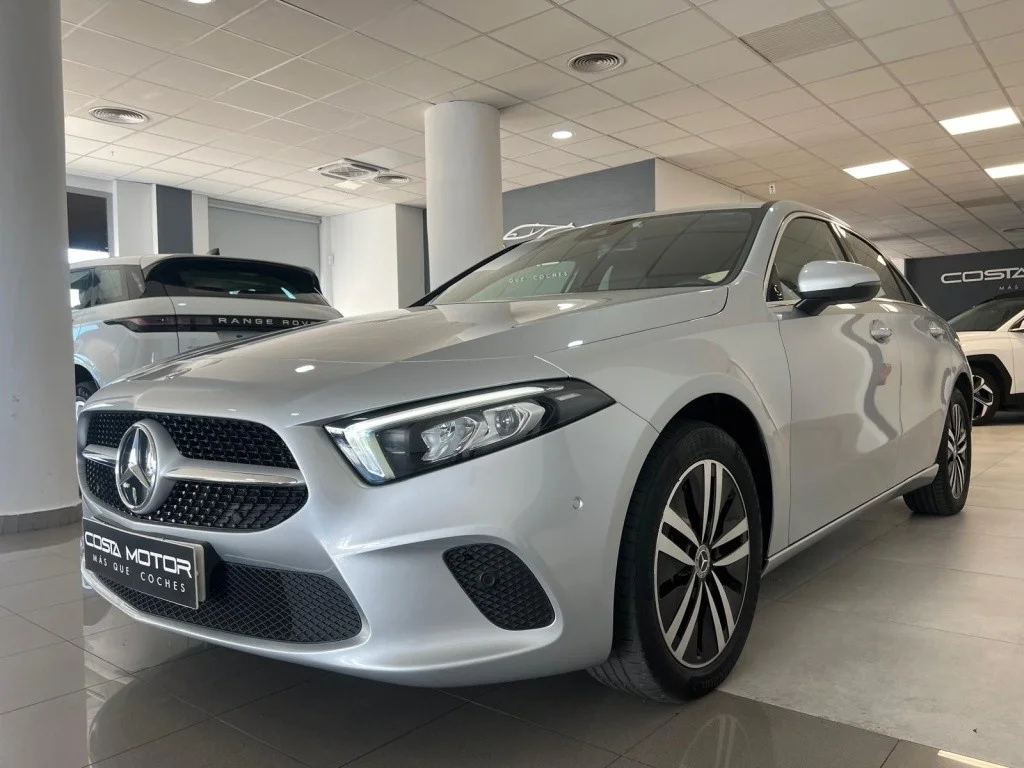 MERCEDES-BENZ Clase A A 250e Sedán 8G-DCT