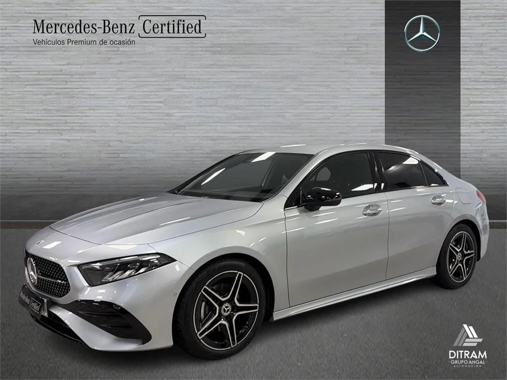 MERCEDES-BENZ Clase A CLASE A 180 Sedán