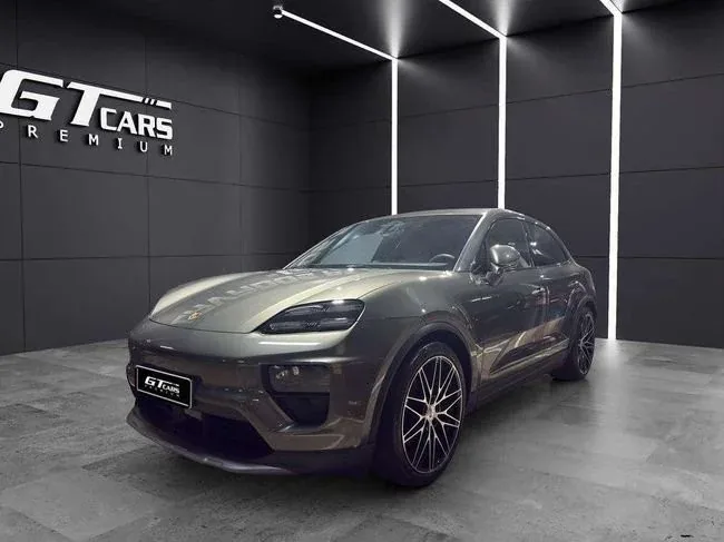 PORSCHE Macan Macan 4