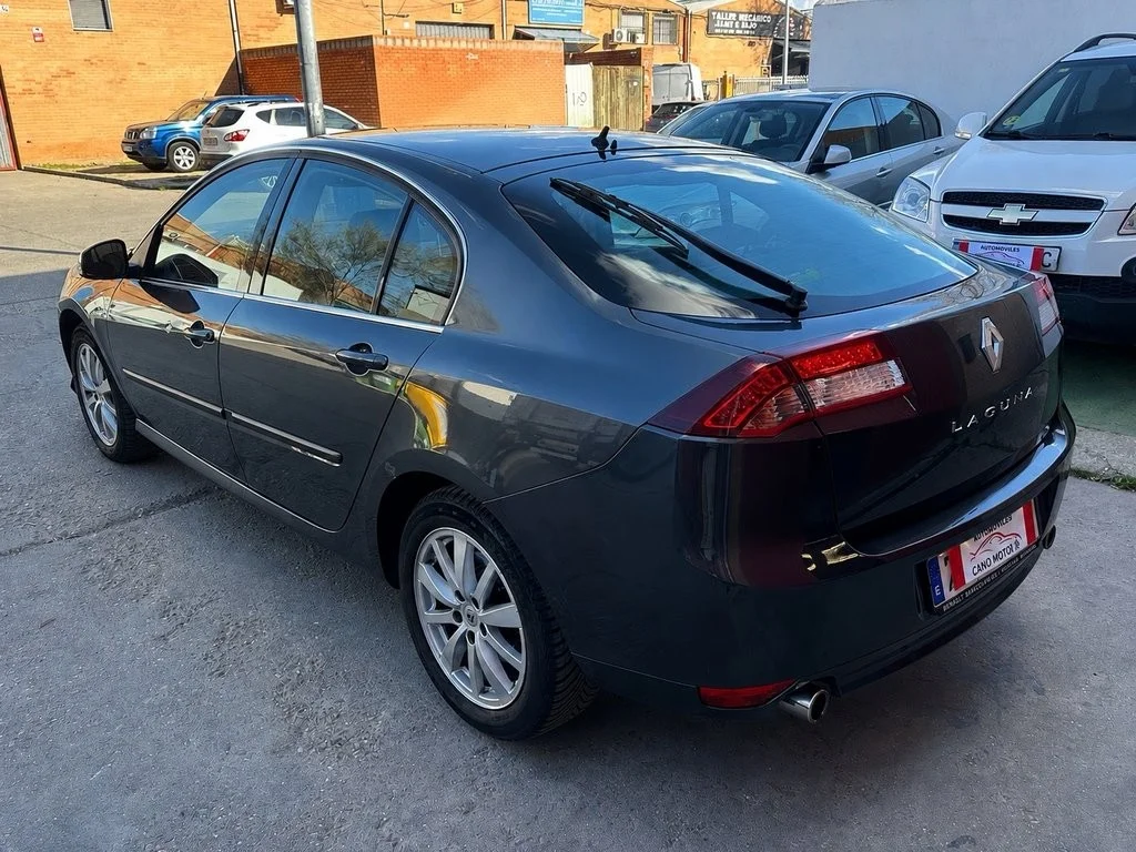 RENAULT Laguna Renault Dynamique TomTom 2.0 Energy dCi 130 eco2