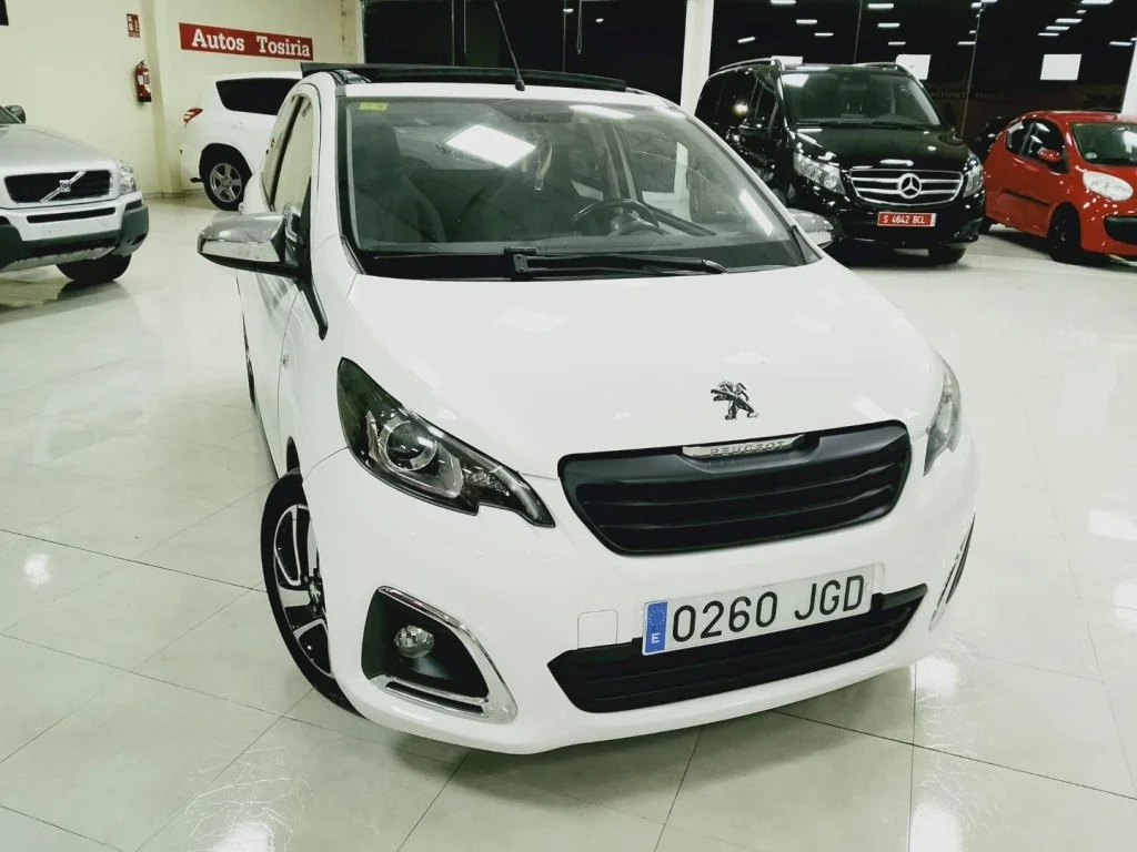 PEUGEOT 108 108 Top! 1.2 PureTech Allure