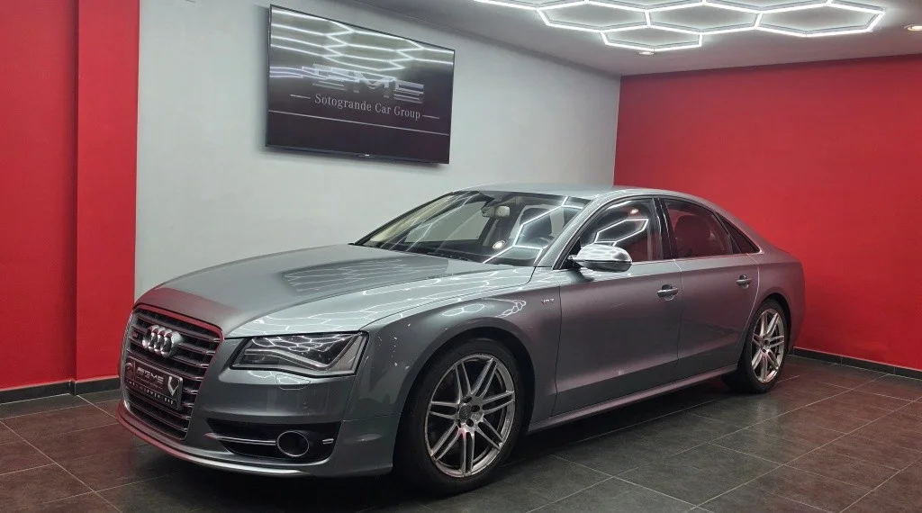AUDI A8 S8 4.0 TFSI quattro Tiptronic